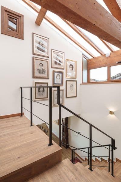 Escalera cuadros – trabajo de Parquets Blanco en Vigo
