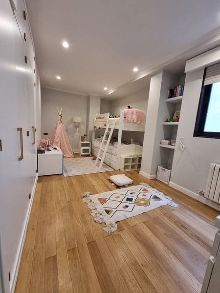 Habitación infantil parquet – trabajo de Parquets Blanco en Vigo